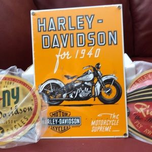 3- Harley Davidson Signs vanity